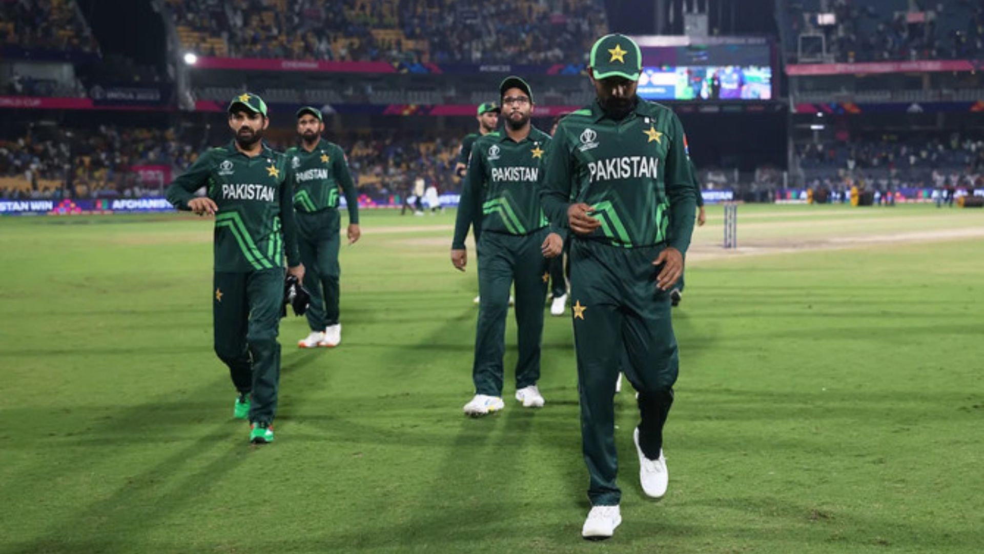 Pakistan Cricket Team: गाल फूले हैं, दौड़ पाते नहीं, पूर्व कप्तान का पाक टीम पर फूटा गुस्सा