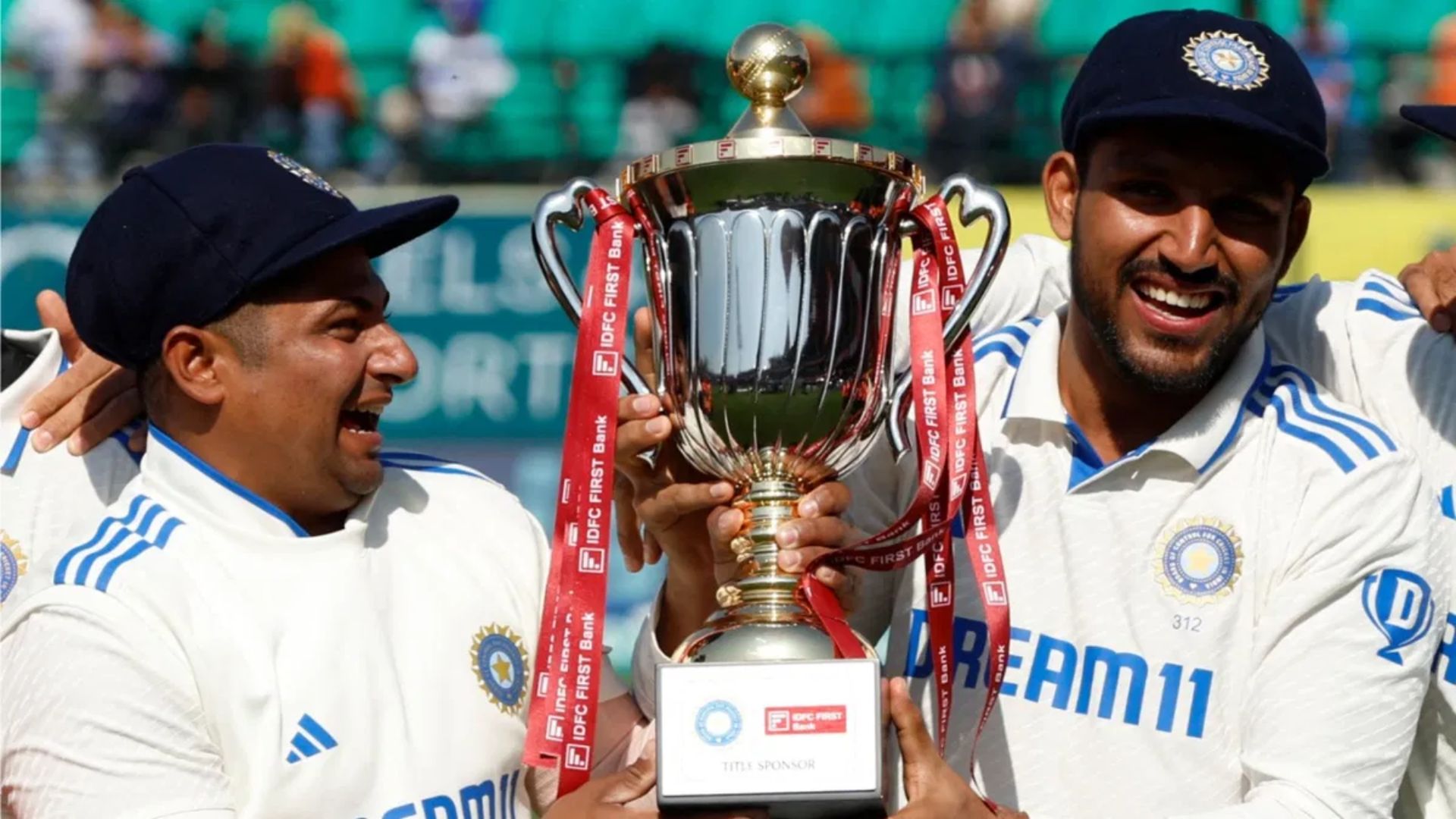 IPL 2024 से पहले जुरेल और सरफराज को बीसीसीआई का तोहफा